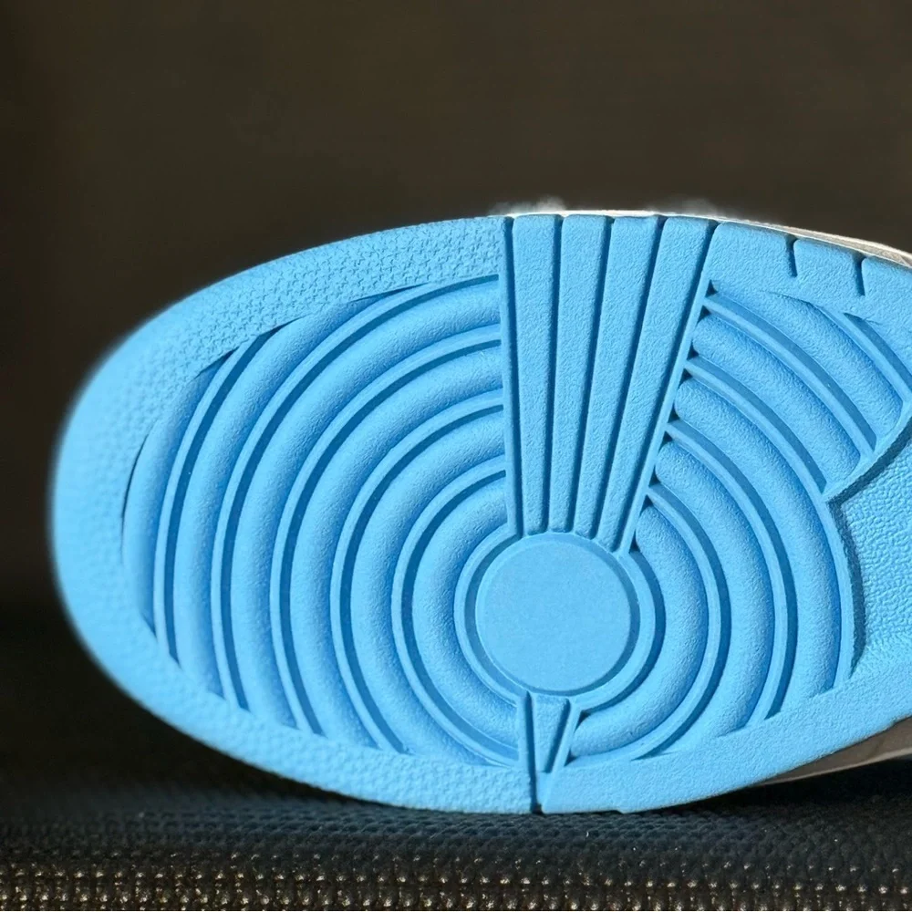 Nike Dunk Low “University Blue” - Picture 7 of 7